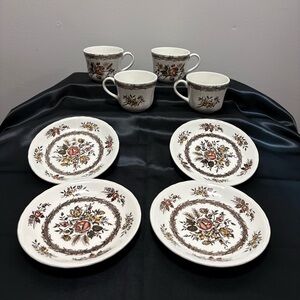 Floral Patterned Tea Set - White and Brown